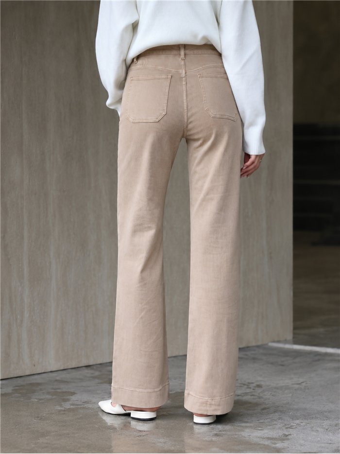Jeans wide leg beige bolsillos parche y botones multicolor
