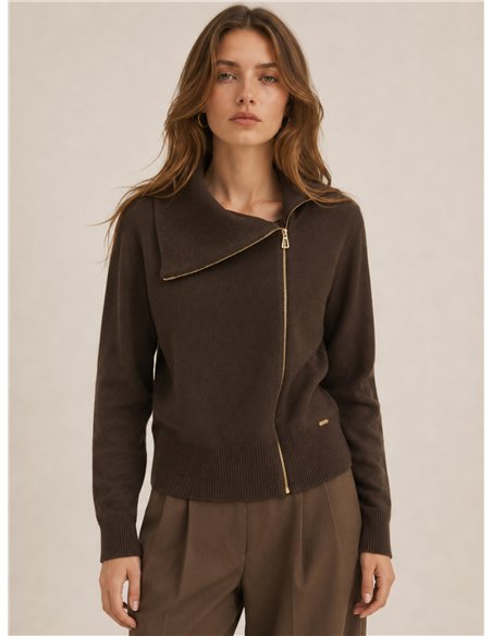 Chaqueta de punto cremallera asimétrica