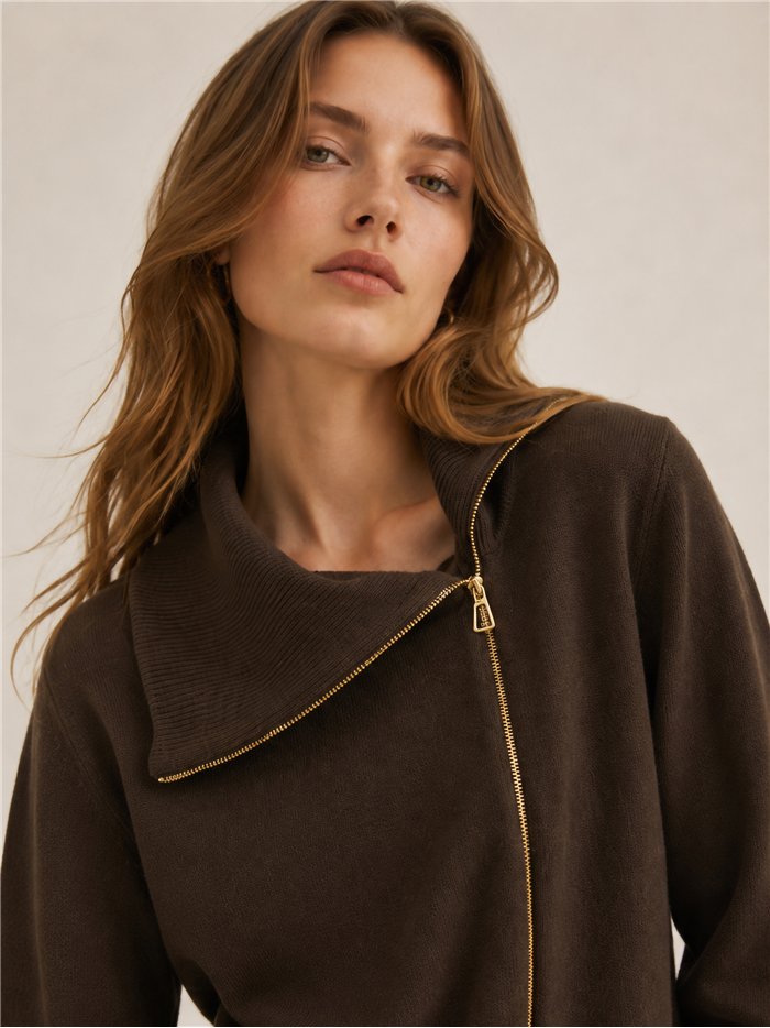 Chaqueta de punto cremallera asimétrica