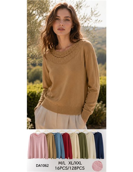 Strickpullover mit durchbrochenem Halsausschnitt