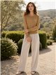 Strickpullover mit durchbrochenem Halsausschnitt