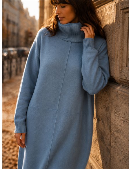 Strickkleid mit hohem Kragen