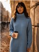 Strickkleid mit hohem Kragen