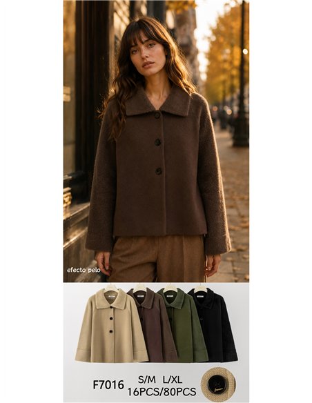 Chaqueta corta combinado efecto pelo