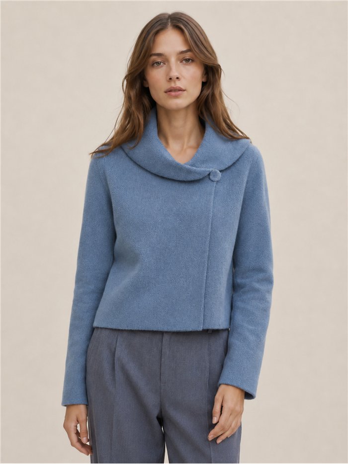 Chaqueta corta cuello envolvente