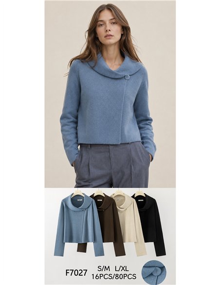 Chaqueta corta cuello envolvente