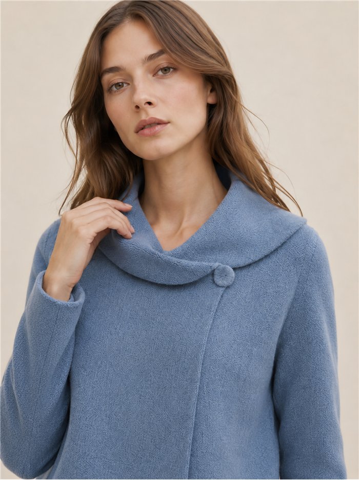 Chaqueta corta cuello envolvente