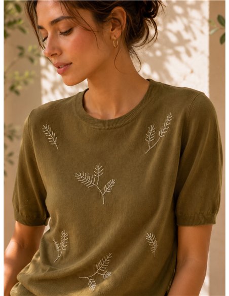 Kurzärmeliger Pullover mit Perlenstickerei