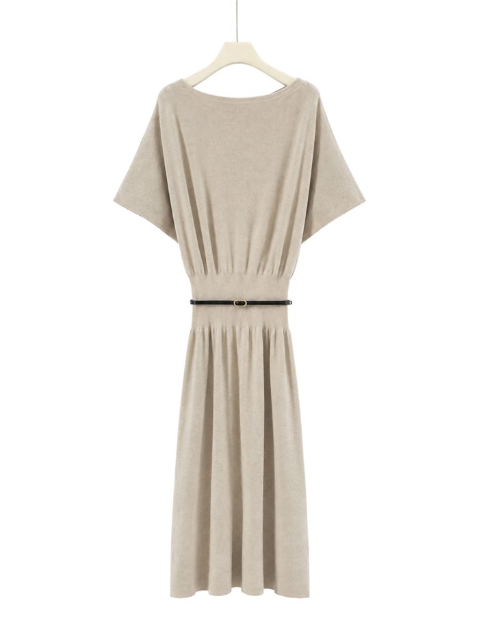 Vestido midi de punto cinturón