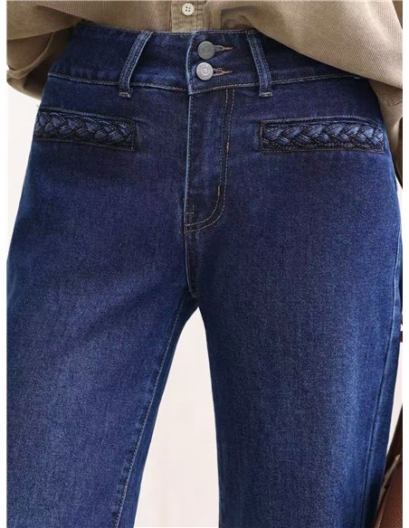 Weit geschnittene Jeans mit geflochtenen Taschen