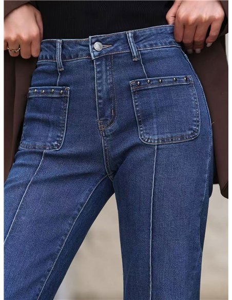 Jeans a gamba dritta con tasche borchiate