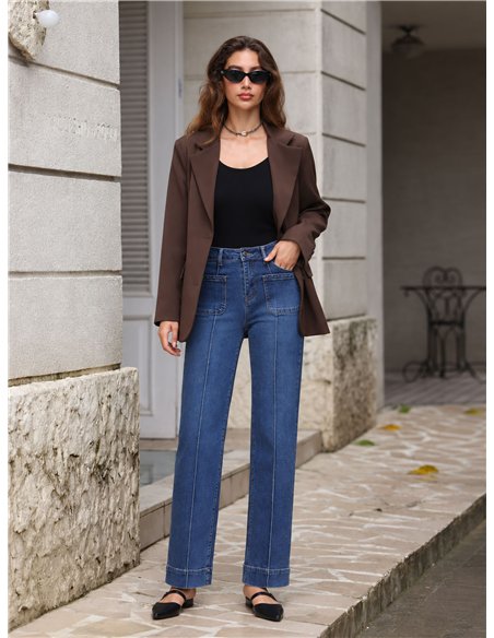 Jeans a gamba dritta con tasche borchiate