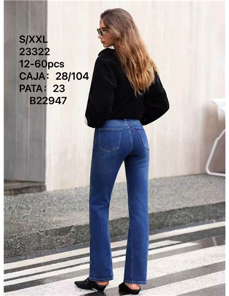 Jeans flare tachas lateral