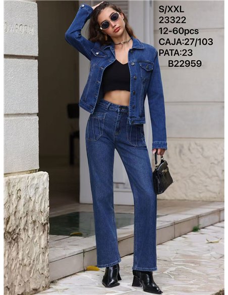 Jeans rectos bolsillos parche