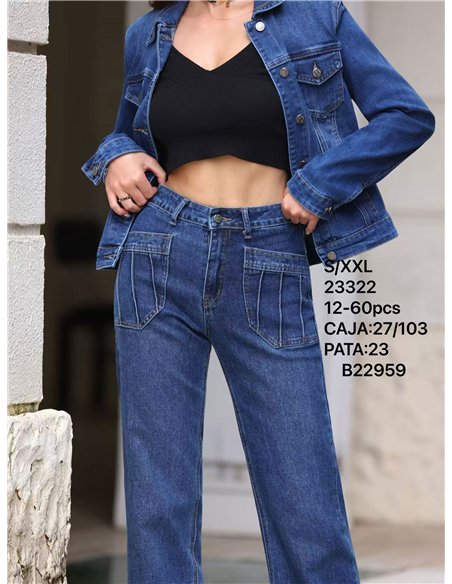 Jeans rectos bolsillos parche
