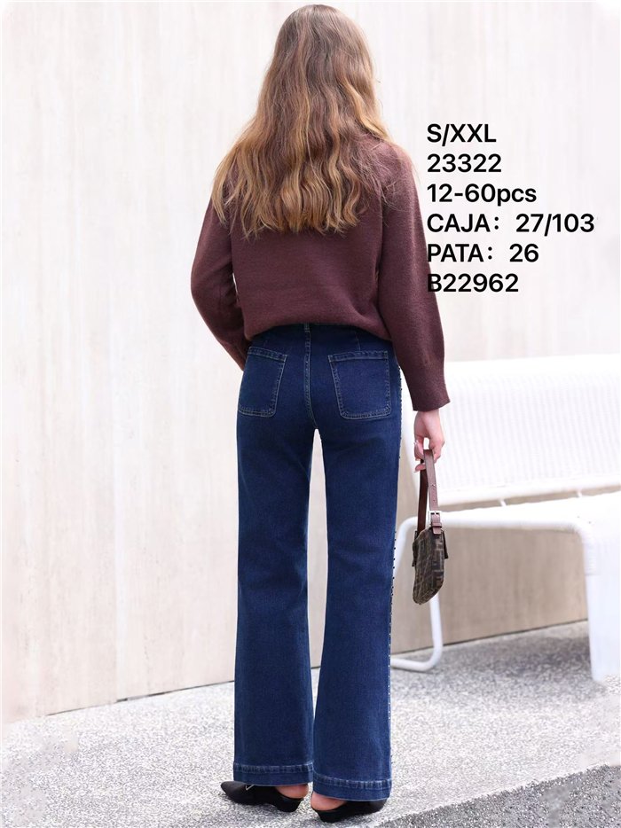 Jeans wide leg tachuelas