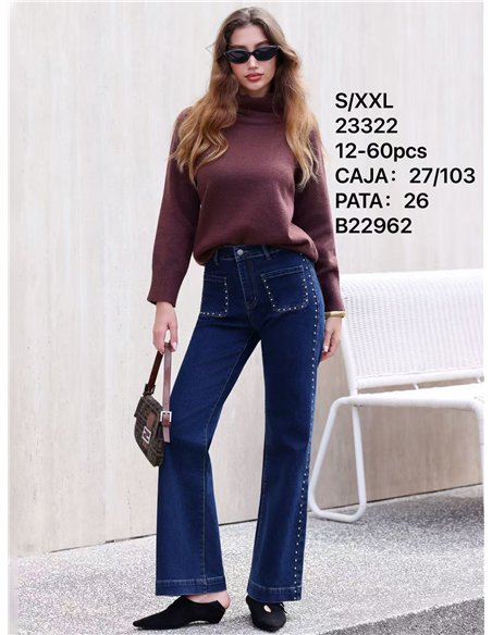Jeans wide leg tachuelas