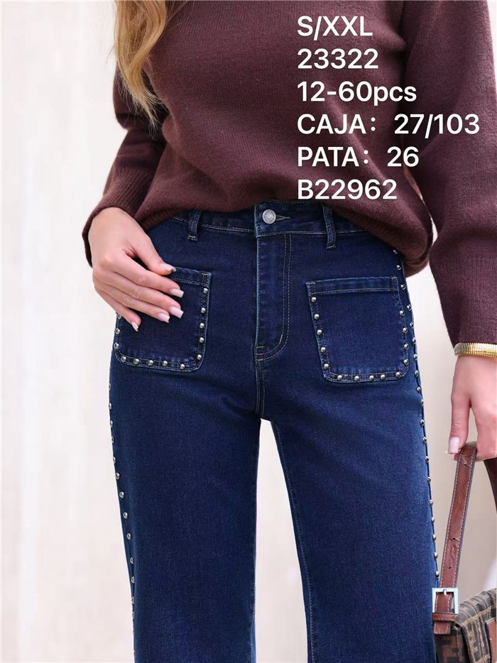 Jeans wide leg tachuelas