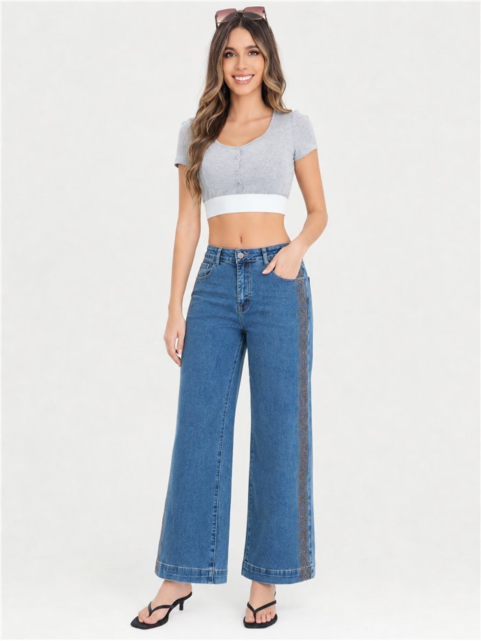 Jeans wide leg banda bordada con tachas