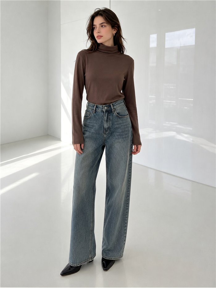 Camiseta lisa cuello vuelto