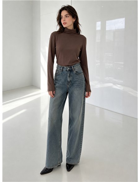 Camiseta lisa cuello vuelto