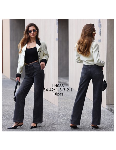 Jeans mit weitem Bein und Strasssteinen