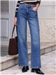 Weit geschnittene Jeans mit Nähten