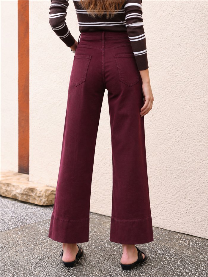 Jeans a gamba larga color vino con tasche applicate