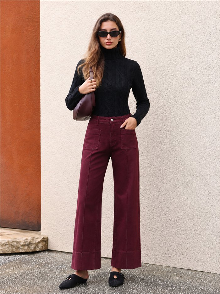 Jeans a gamba larga color vino con tasche applicate