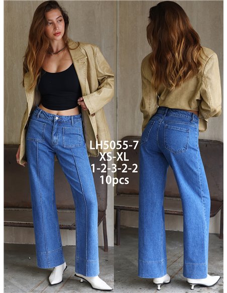 Jeans wide leg bolsillos parche