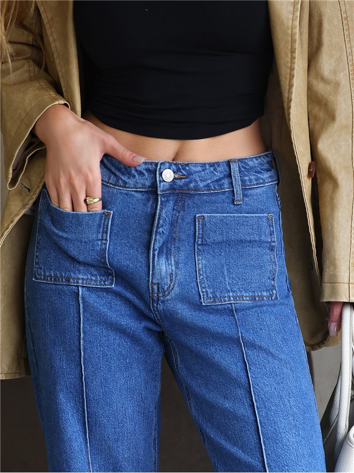 Jeans wide leg bolsillos parche