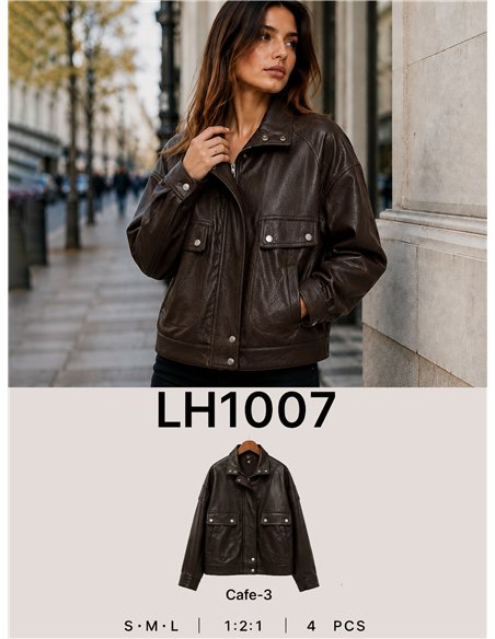 Chaqueta efecto piel bolsillos solapa