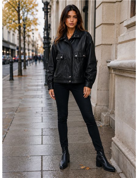 Chaqueta efecto piel bolsillos solapa