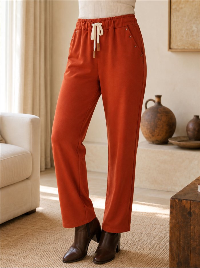 Pantalón tachas