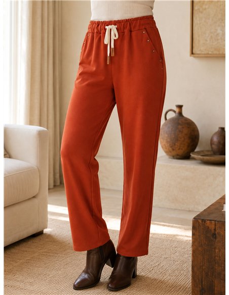 Pantalón tachas