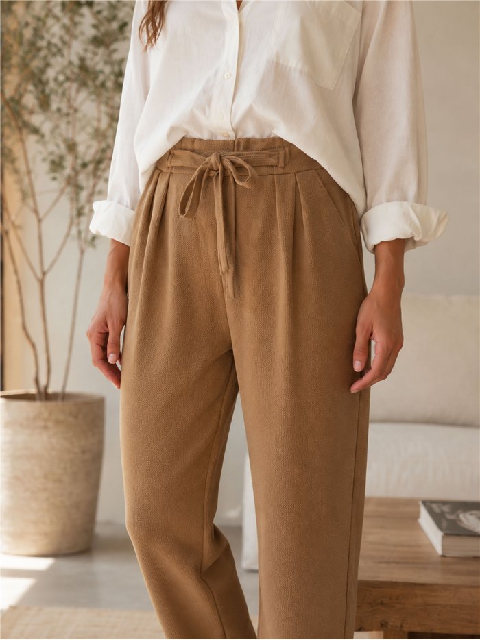 Pantalón textura con lazo talla grande
