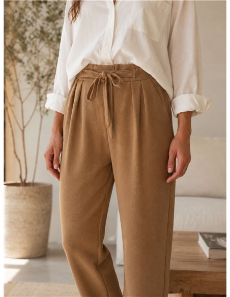 Pantalón textura con lazo talla grande