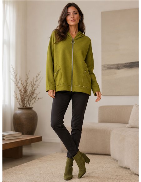 Chaqueta sudadera capucha tachas