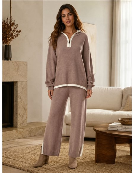 Conjunto sudadera punto capucha y pantalón