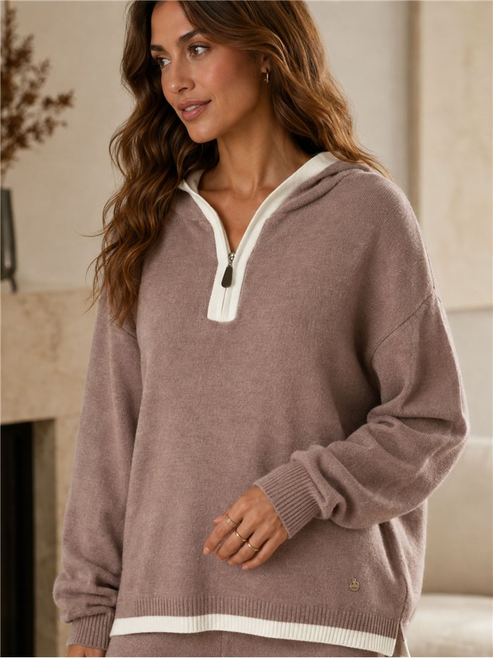 Conjunto sudadera punto capucha y pantalón