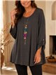 Blusa talla grande con collar