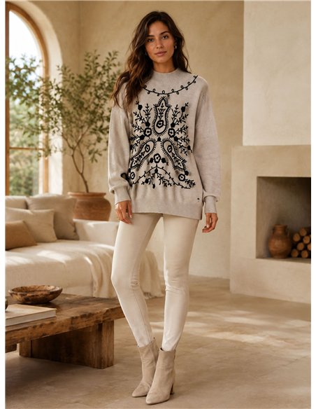 Jersey bordado cuello subido