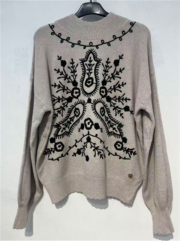 Jersey bordado cuello subido
