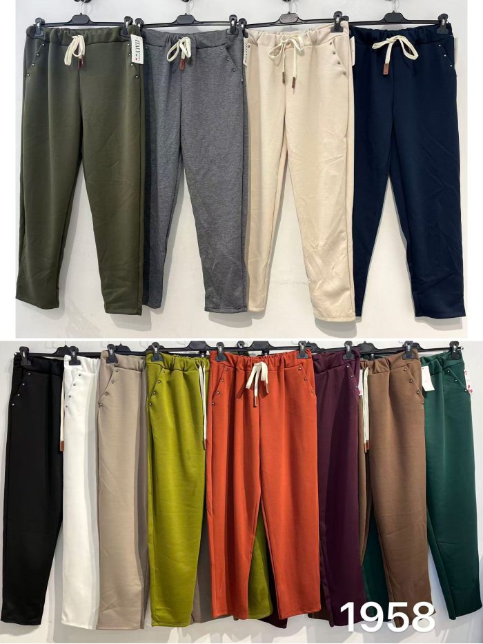 Pantalón tachas