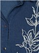 Camisa vaquera flores bordadas