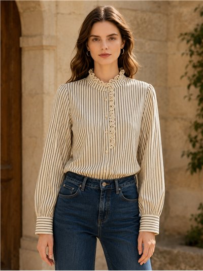 Blusa rayas encaje