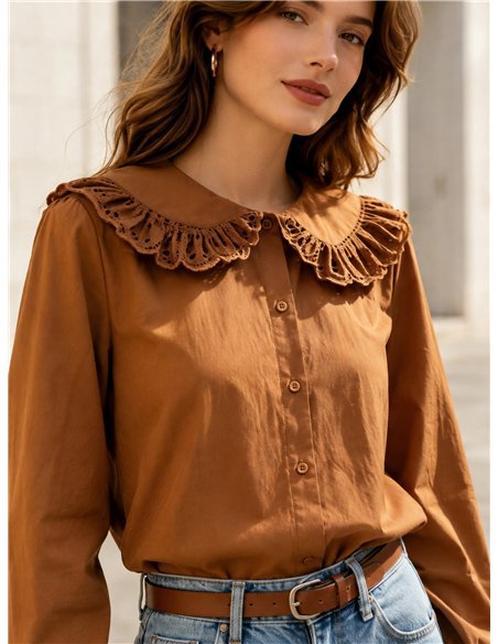 Camisa cuello bobo calado