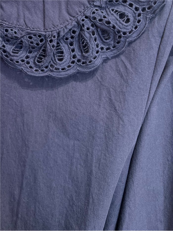 Camisa cuello bobo calado