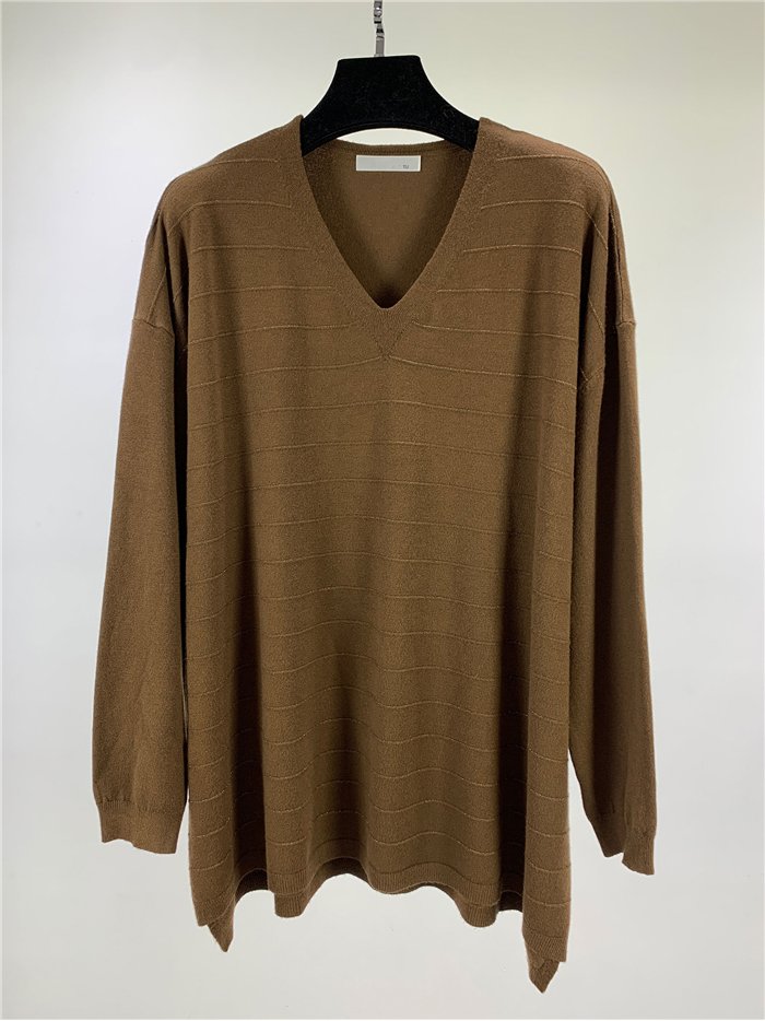 Jersey largo cuello pico