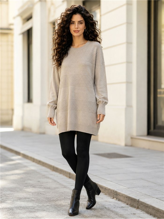 Langer Pullover mit geprägten Streifen